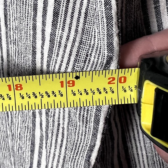 B.L.E.U. Women's Sz M Linen Blend Peasant Boho Relaxed Lagenlook Blouse Grey - Picture 12 of 12